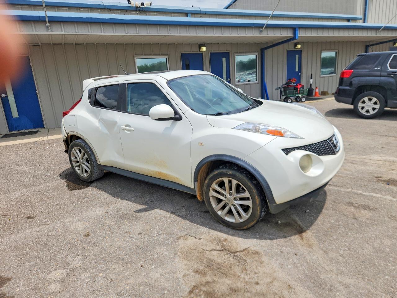 Nissan JUKE S