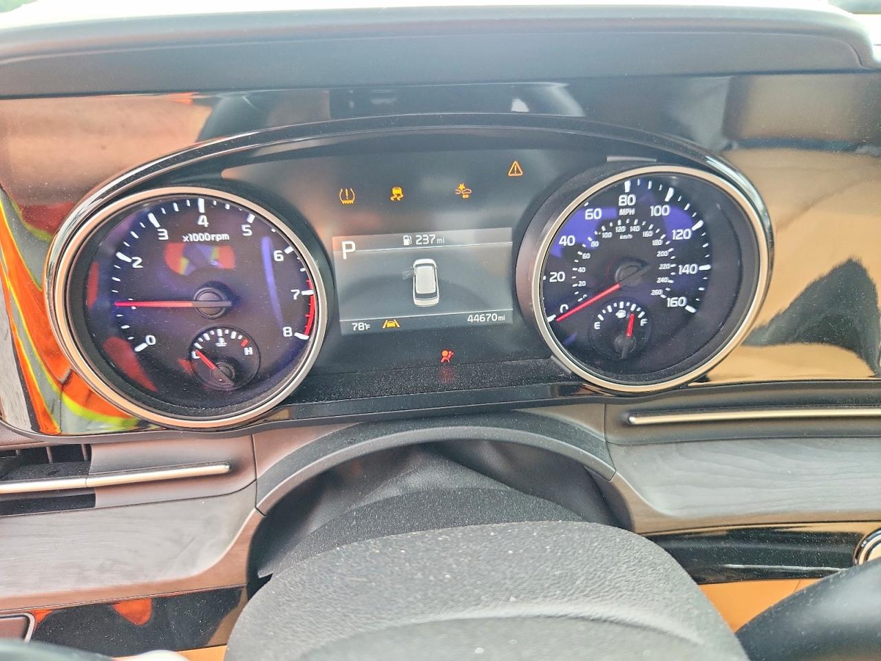 Kia Carnival Ex