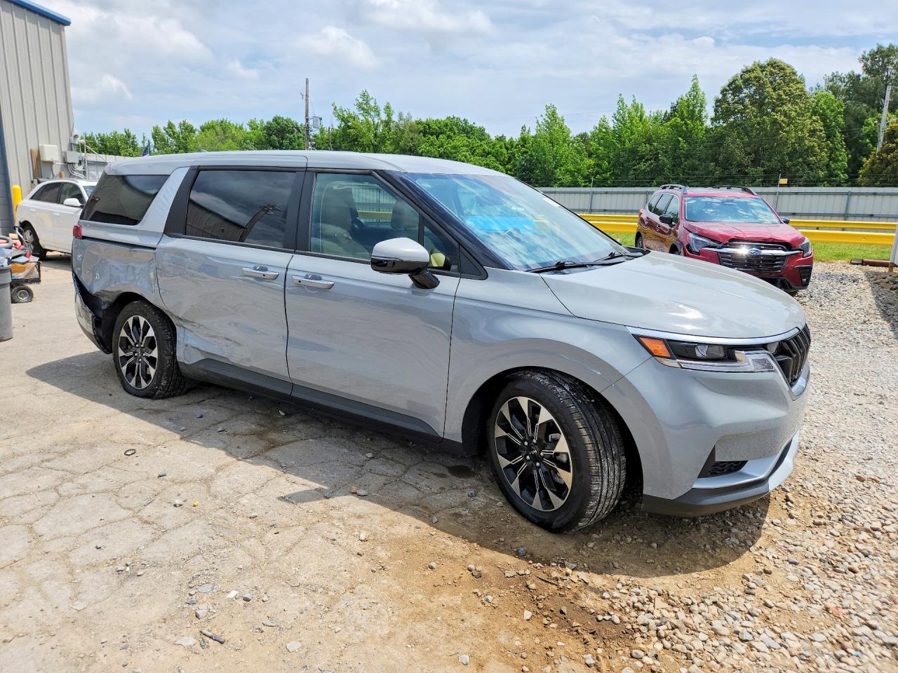 Kia Carnival Ex