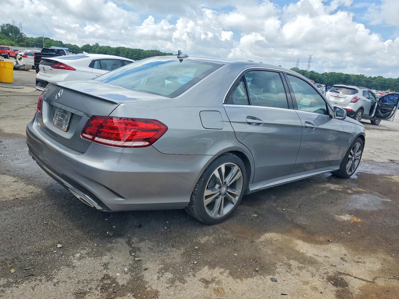 Mercedes-Benz E-Class 350