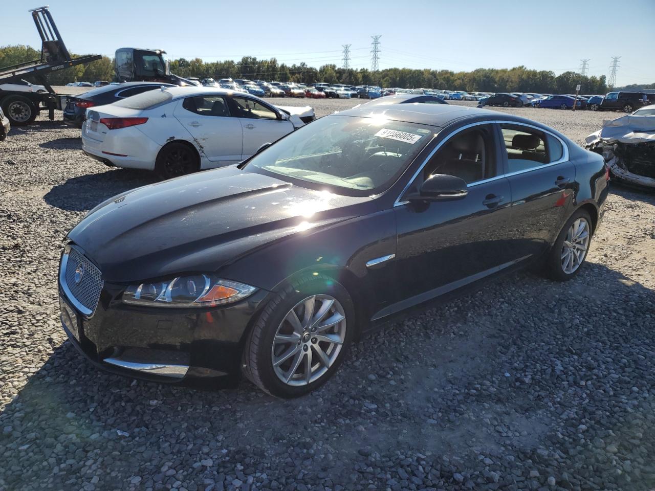 Salvage Jaguar XF Image