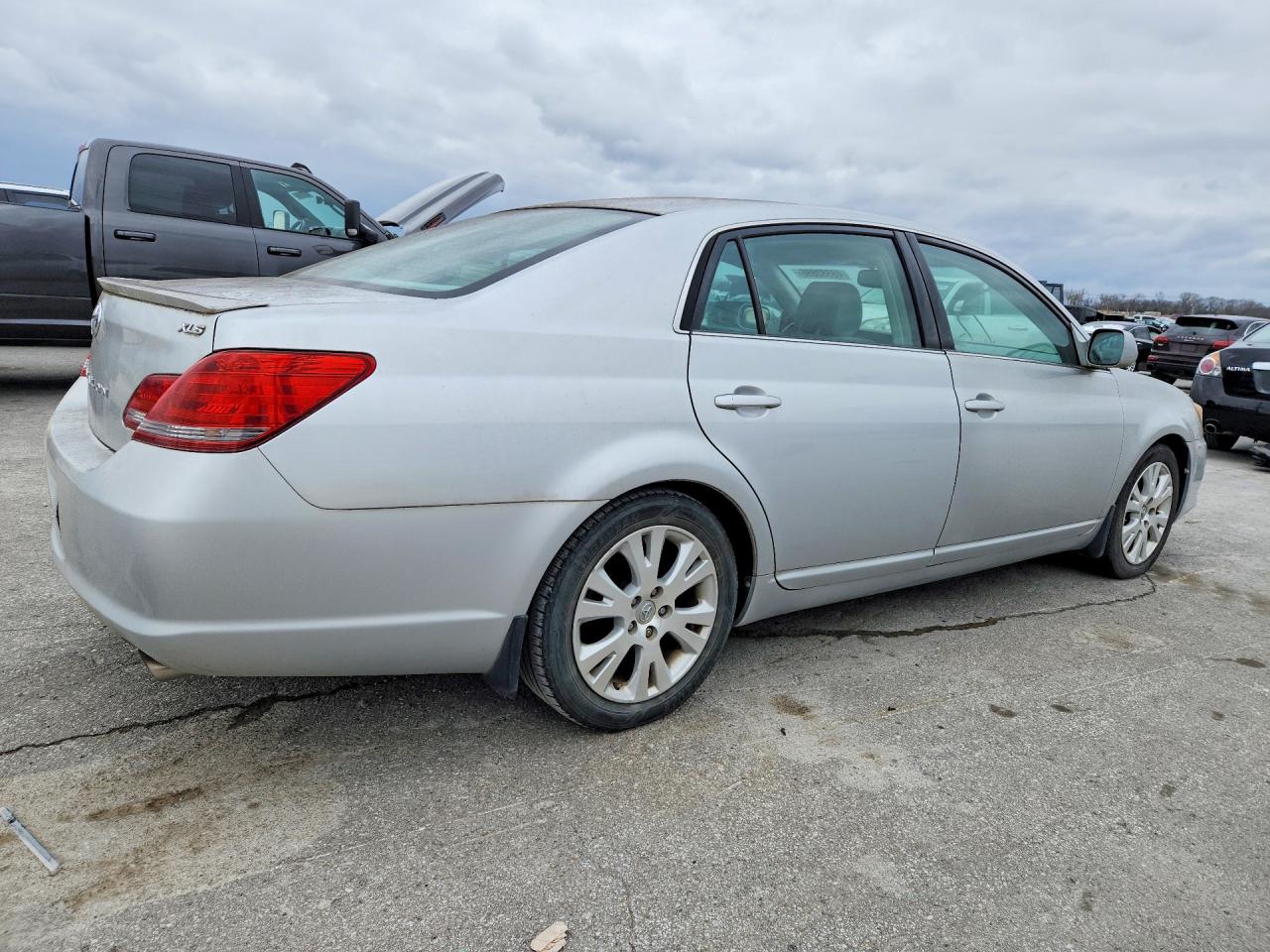 Toyota Avalon Xls