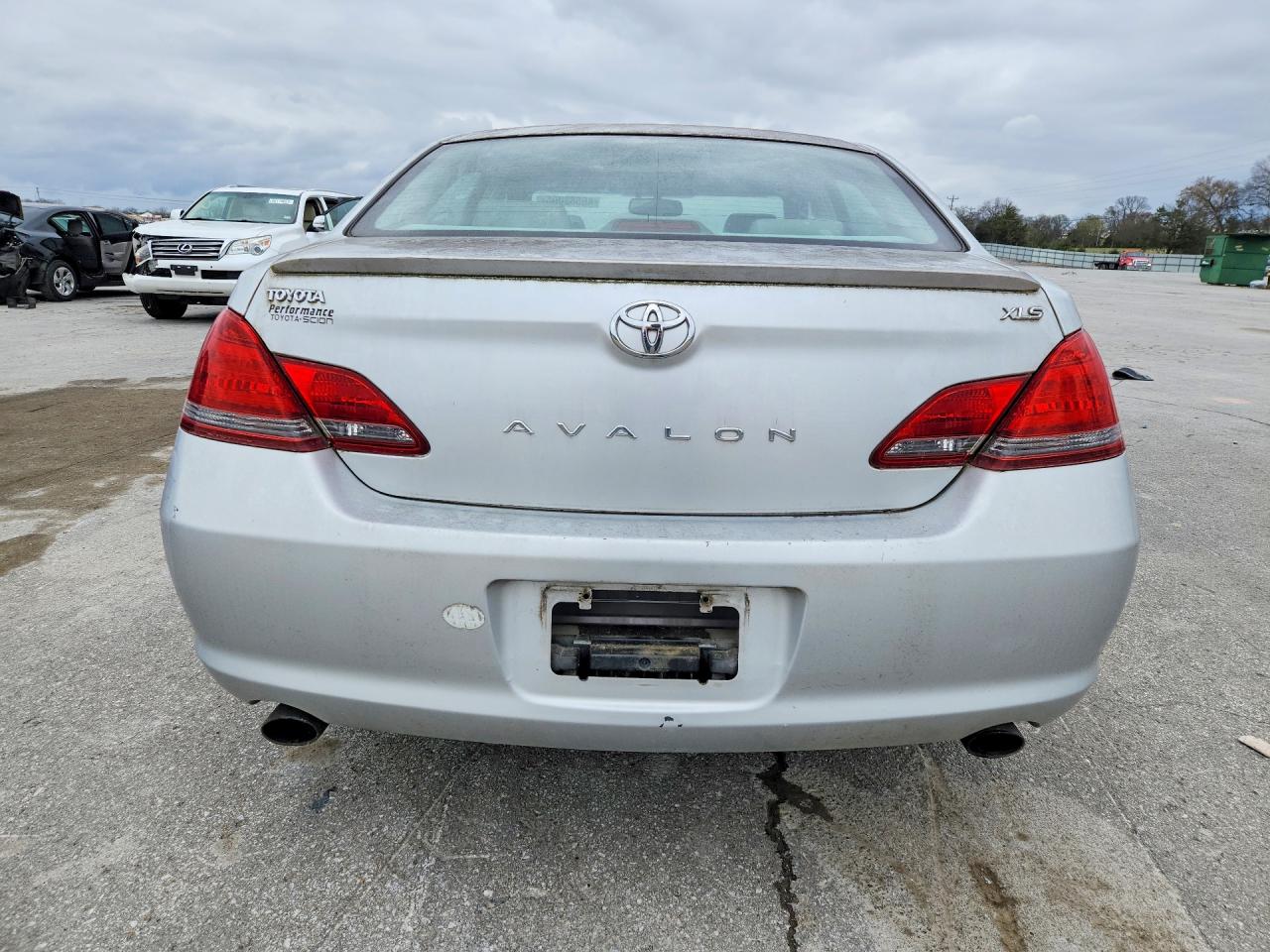 Toyota Avalon Xls
