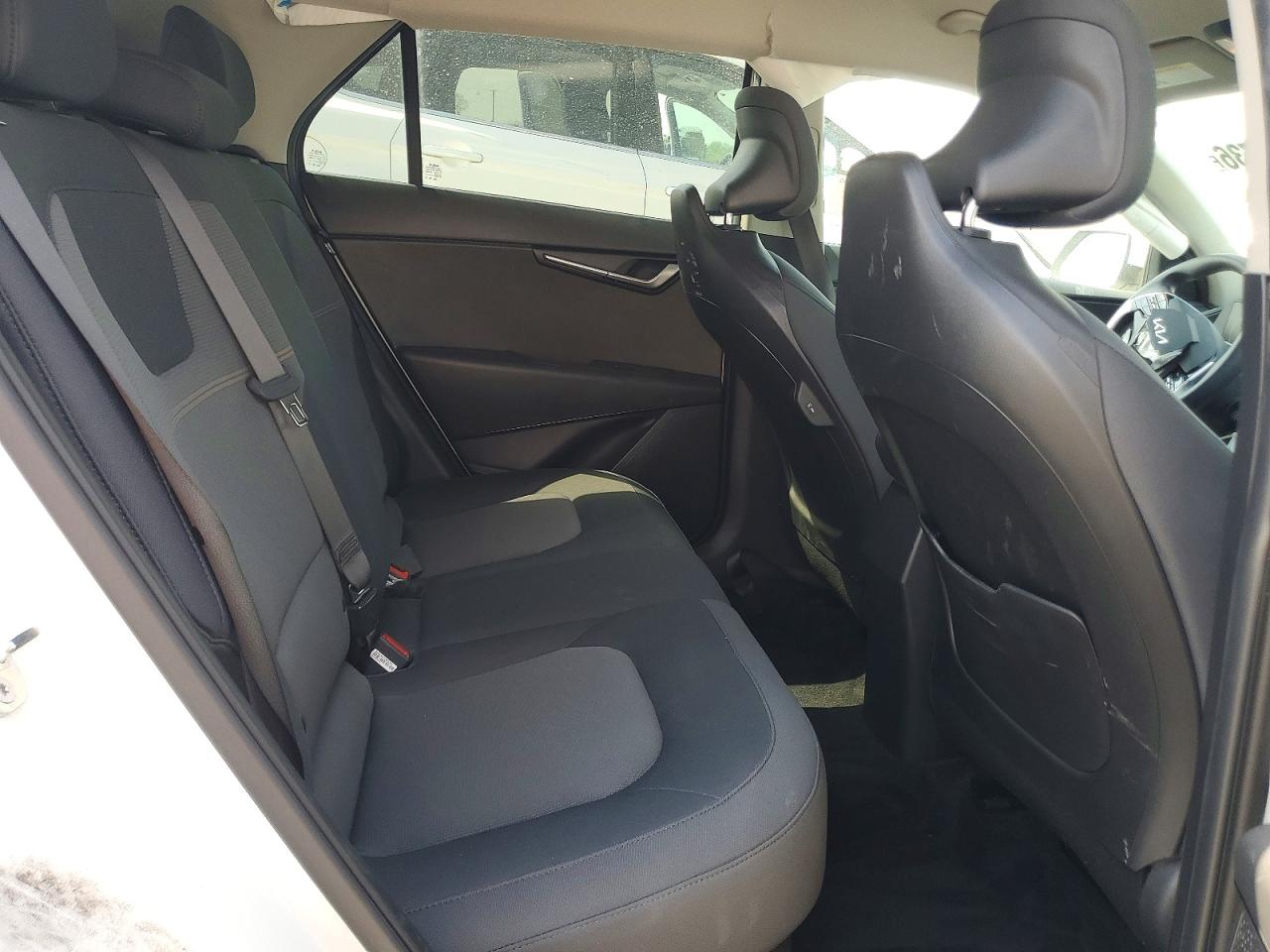 Kia Niro Lx