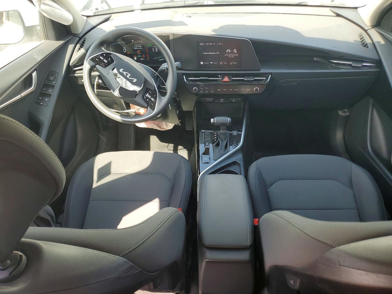 Kia Niro Lx
