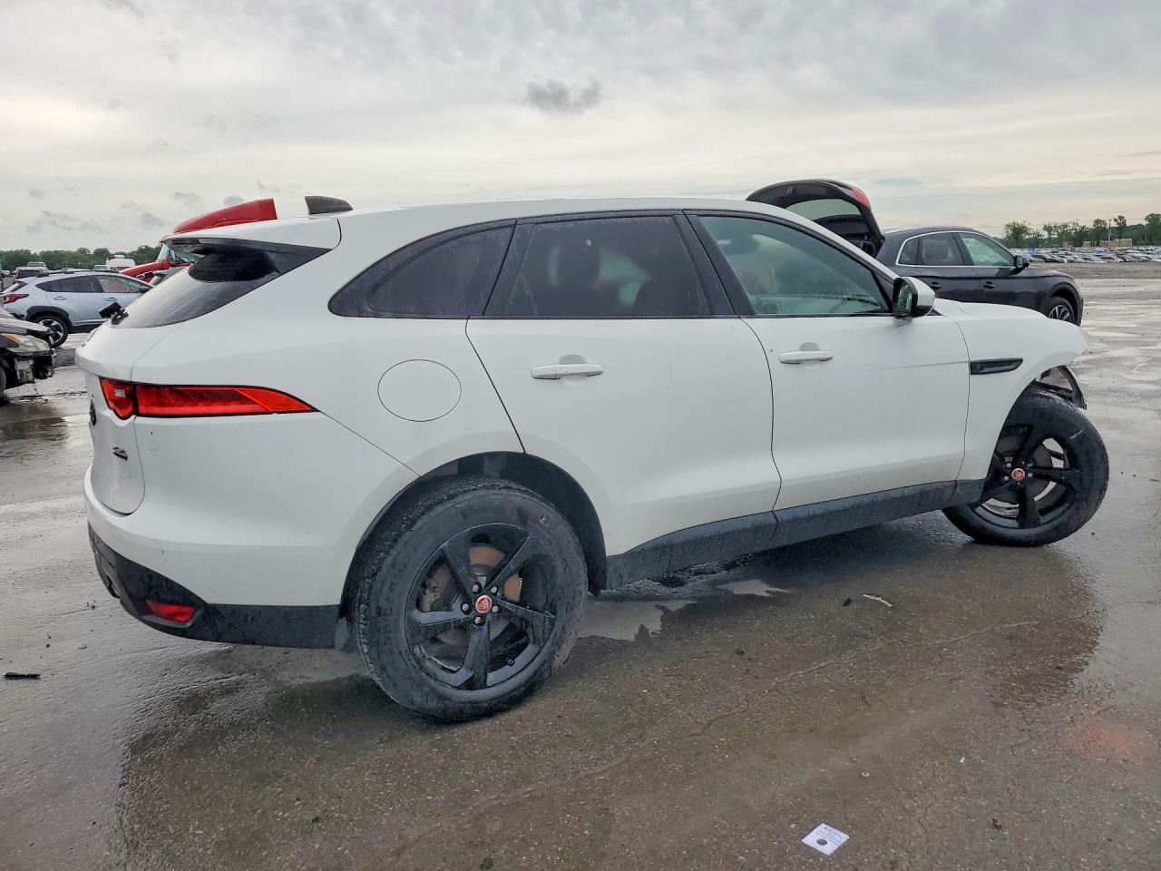 Jaguar F-PACE Premium