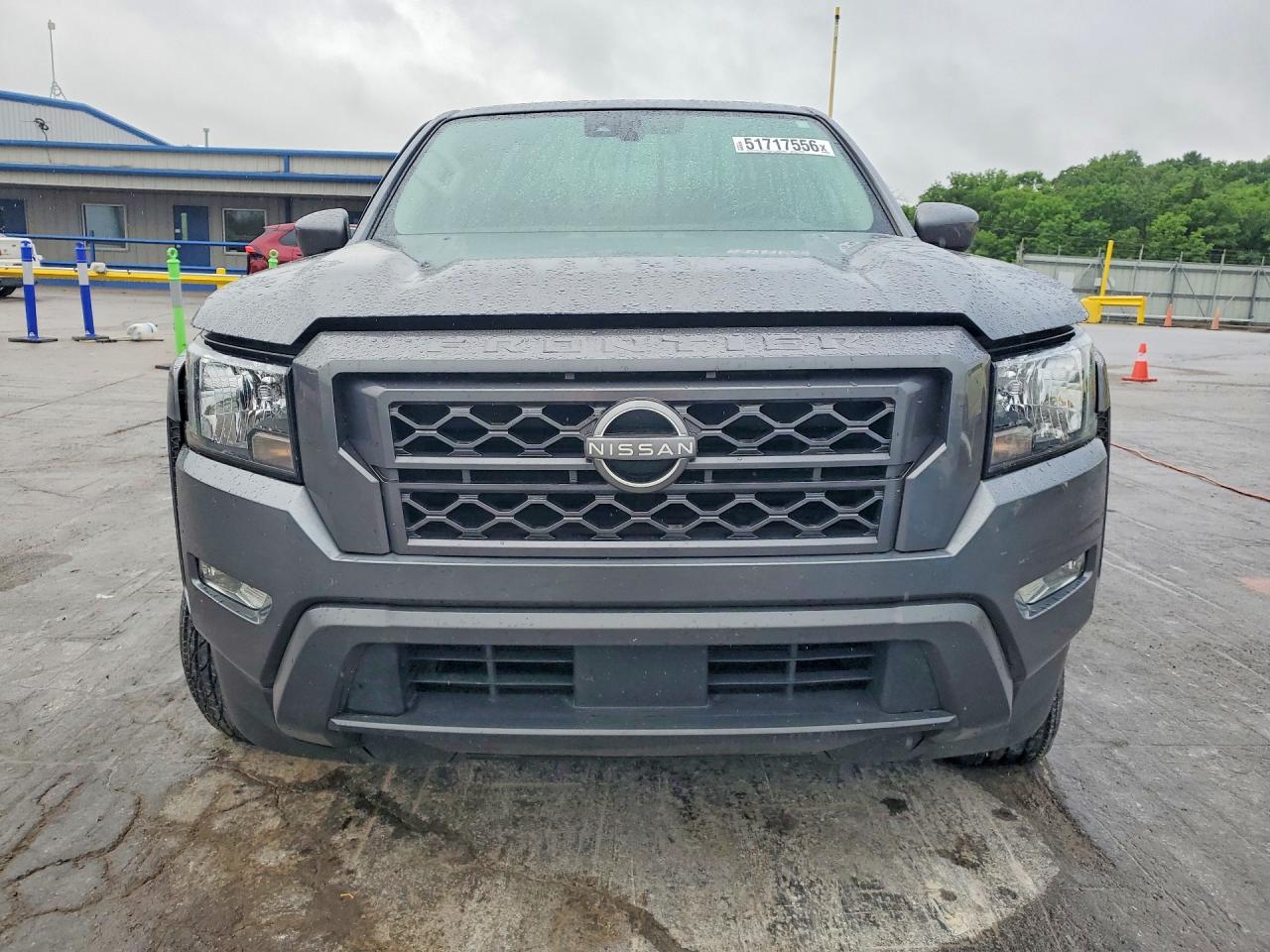 Nissan Frontier Sv