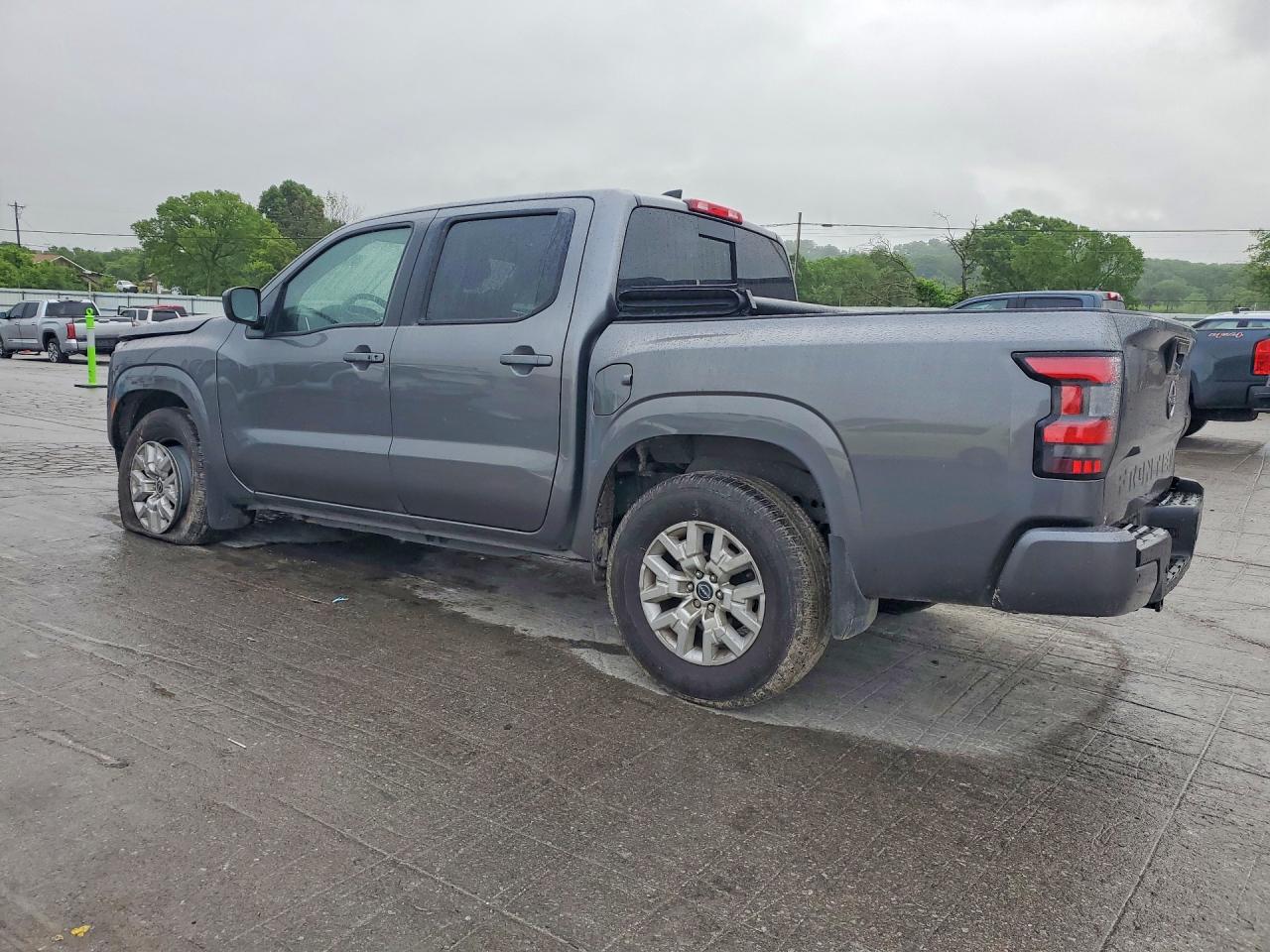 Nissan Frontier Sv