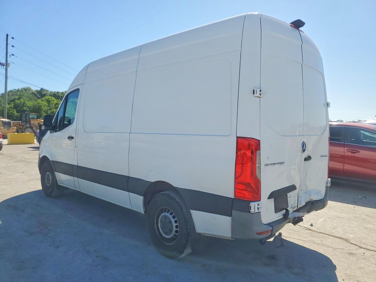 Mercedes-Benz Sprinter 2500