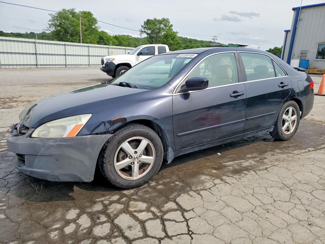 Salvage Honda Accord Image