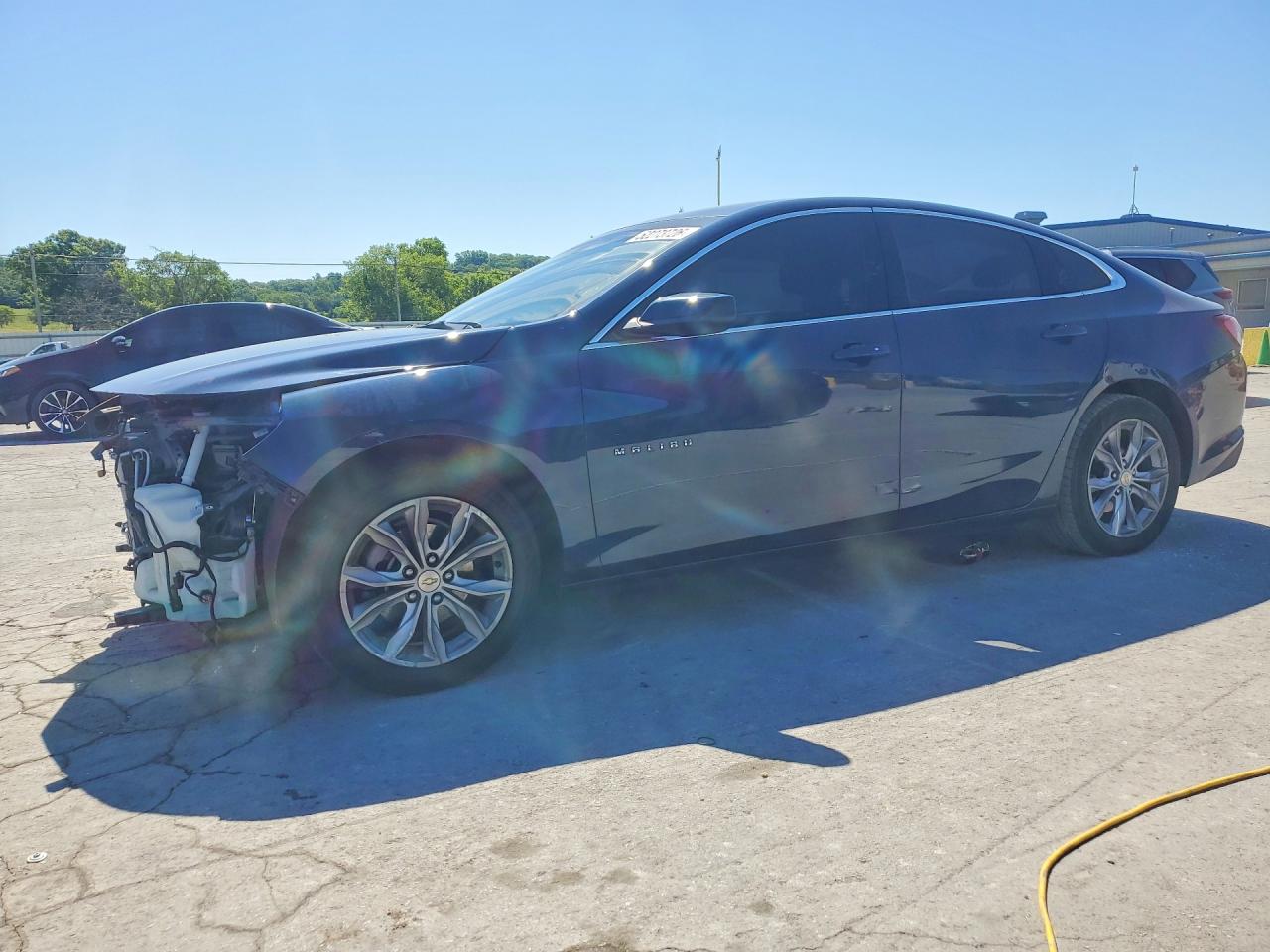 Salvage Chevrolet Malibu Image