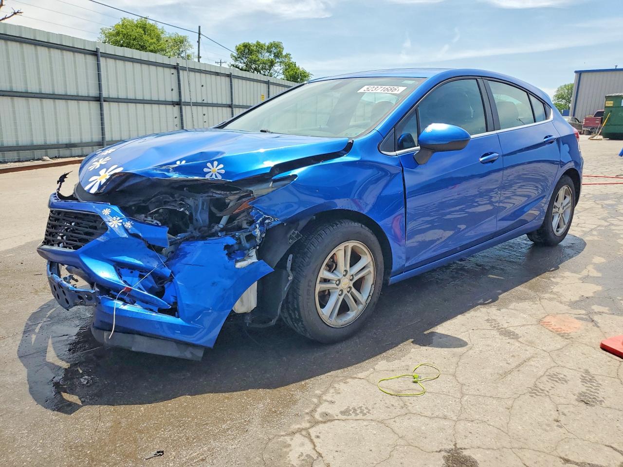 Salvage Chevrolet Cruze Image