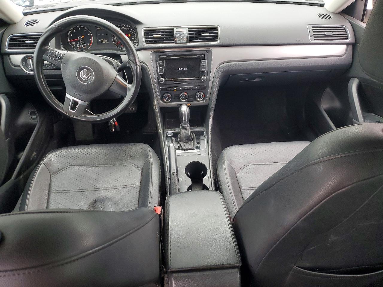 Volkswagen Passat S