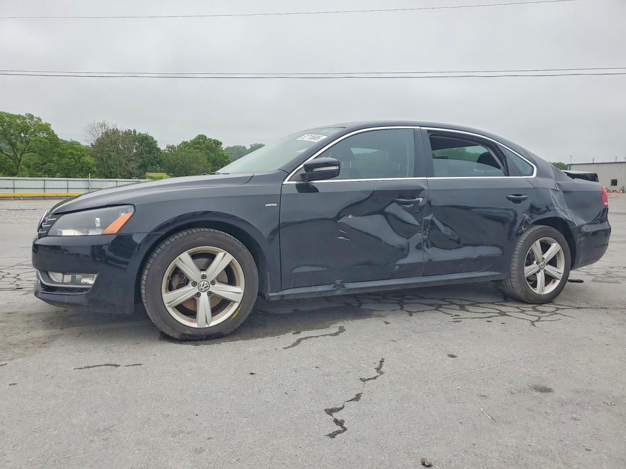 Salvage Volkswagen Passat Image