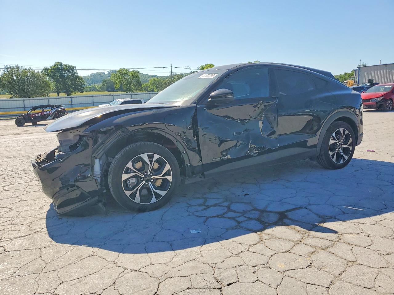 Salvage Ford Mustang Image