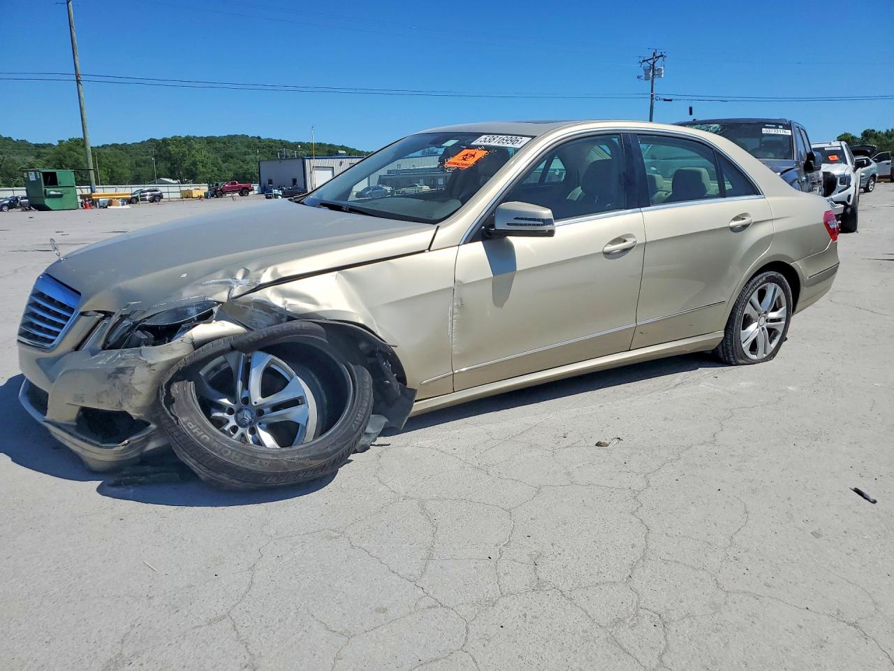Salvage Mercedes-Benz E-Class Image
