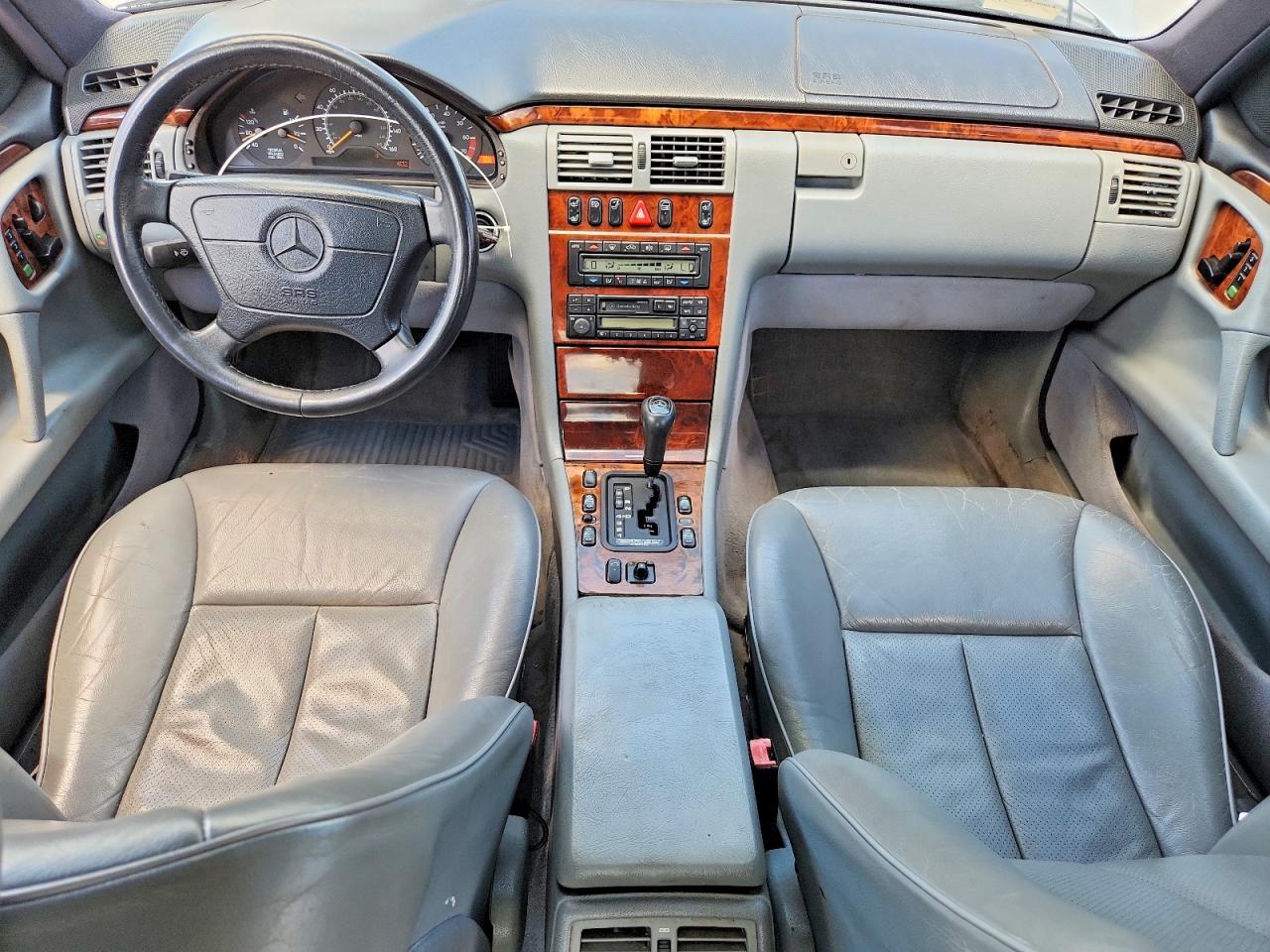 Mercedes-Benz E-Class 320 4matic