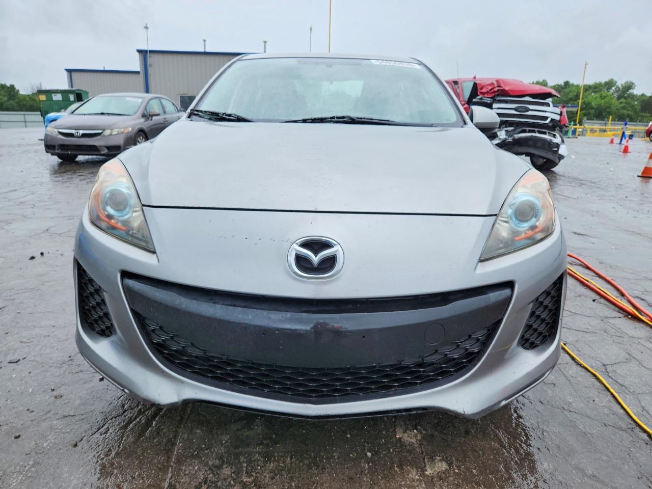 Mazda 3 I