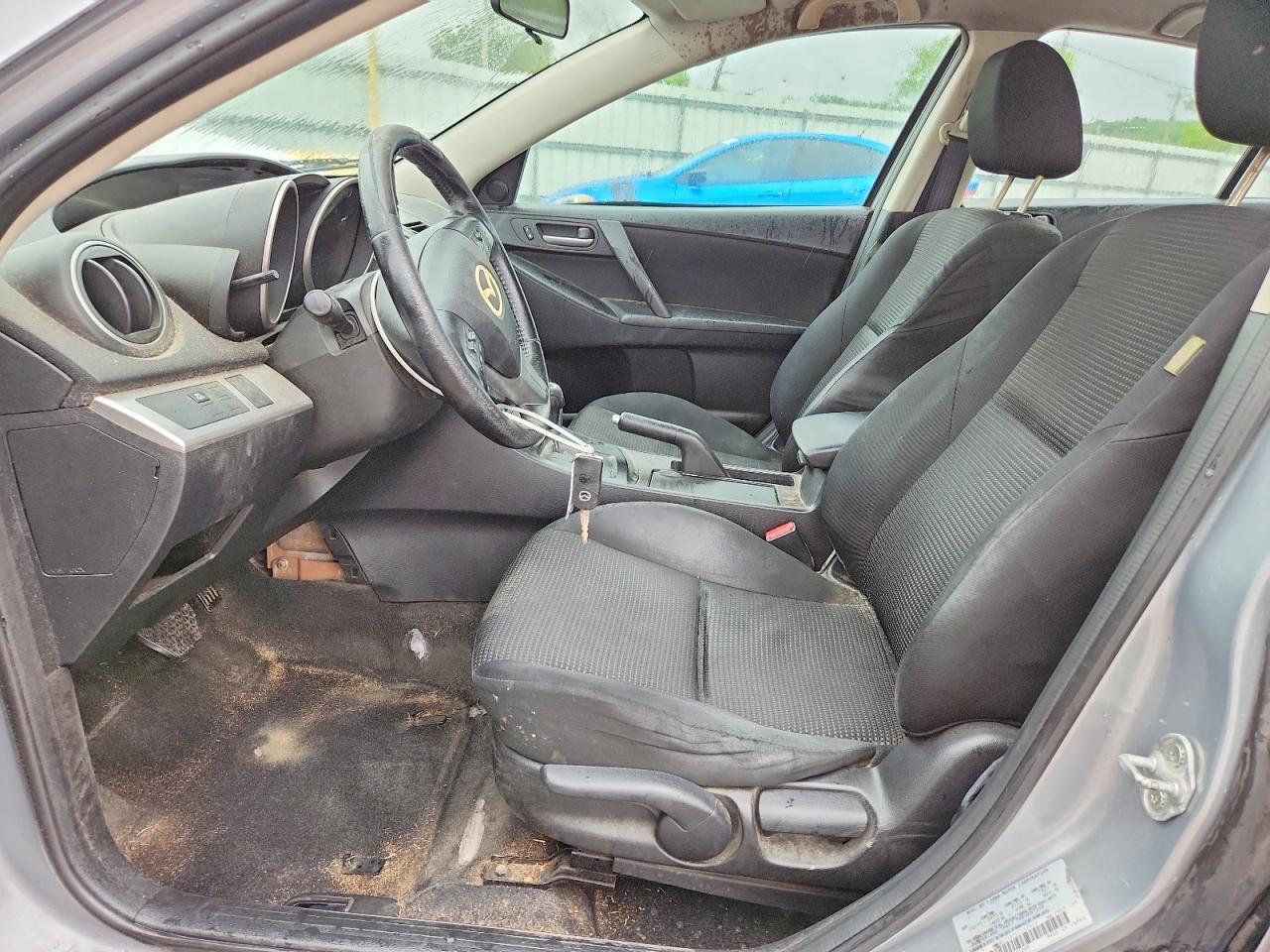 Mazda 3 I