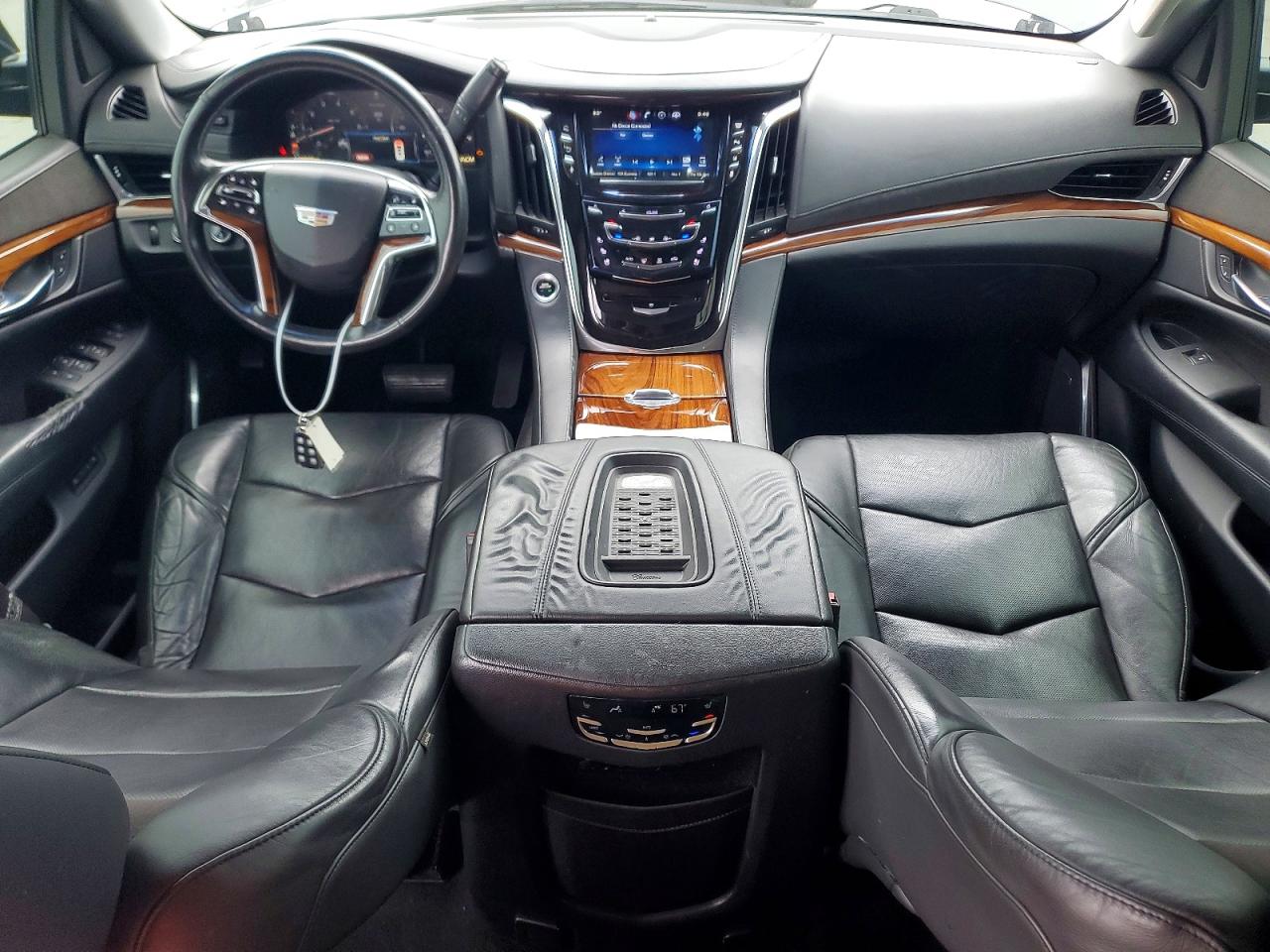 Cadillac Escalade Luxury