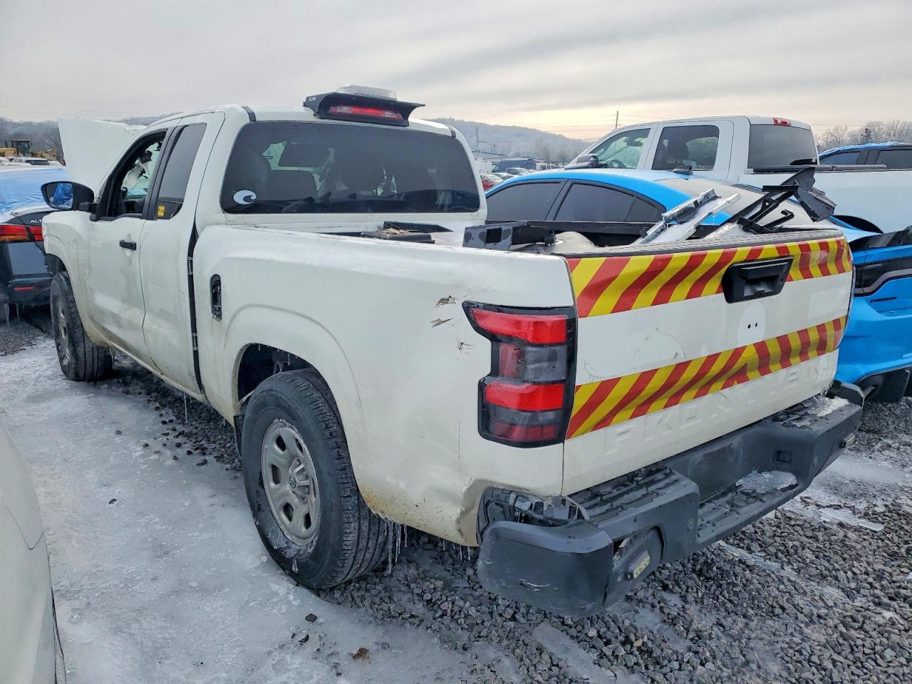 Nissan Frontier S
