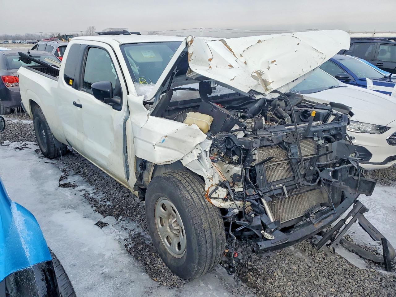 Salvage Nissan Frontier Image