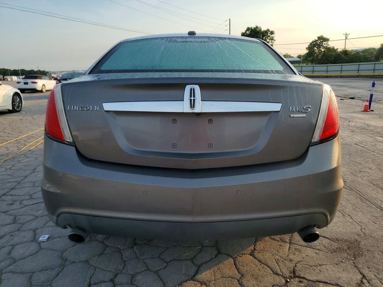 Lincoln MKS