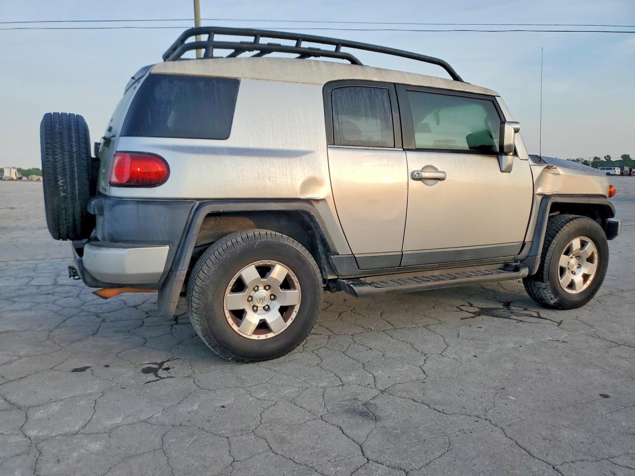Toyota FJ Cruiser Base