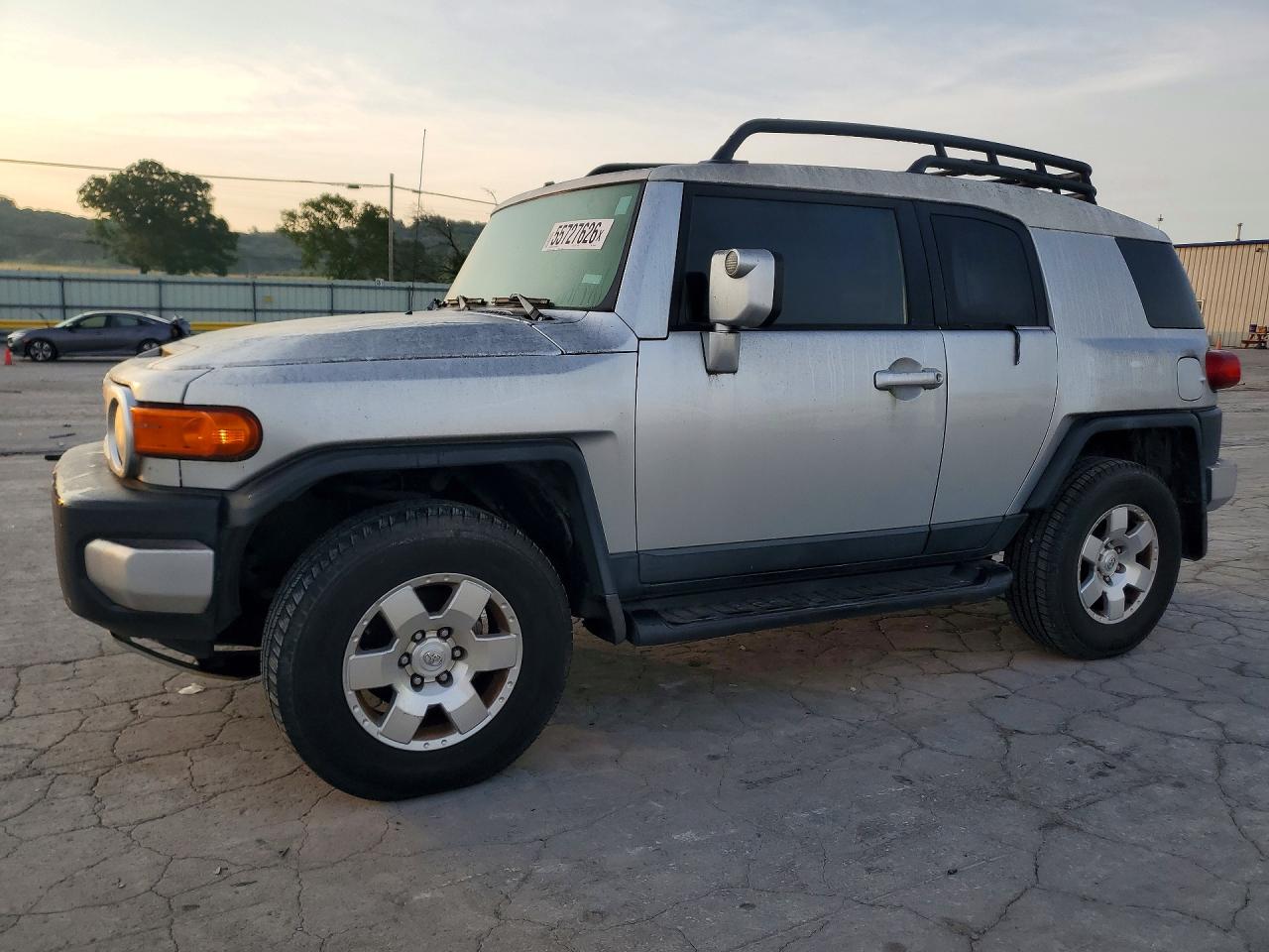 Salvage Toyota FJ Cruiser Image