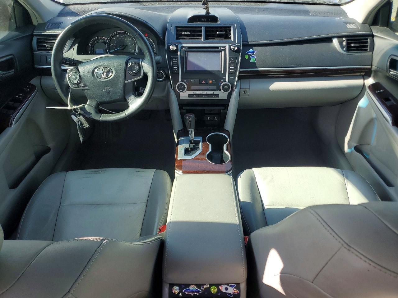 Toyota Camry Xle