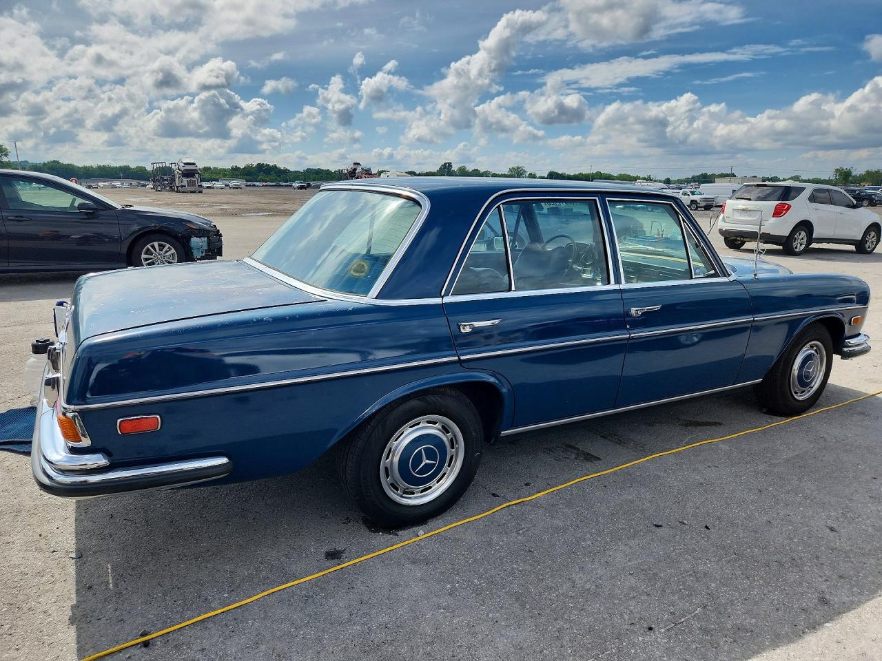 Mercedes-Benz 280-Class