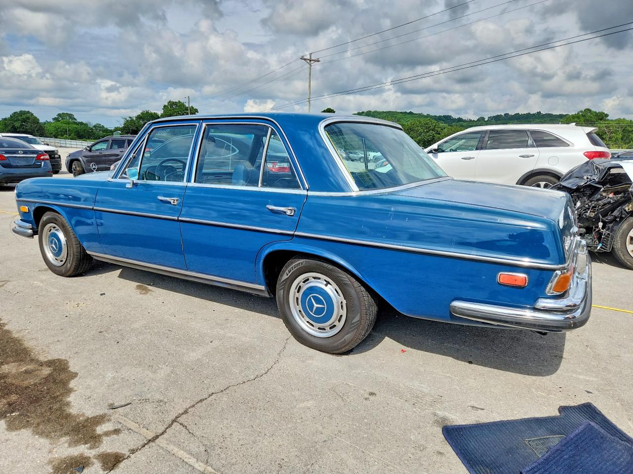 Mercedes-Benz 280-Class