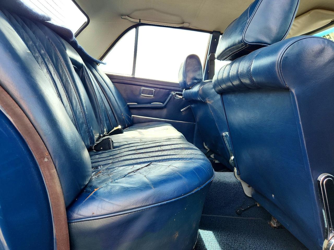 Mercedes-Benz 280-Class