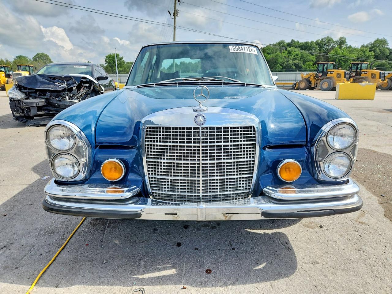 Mercedes-Benz 280-Class