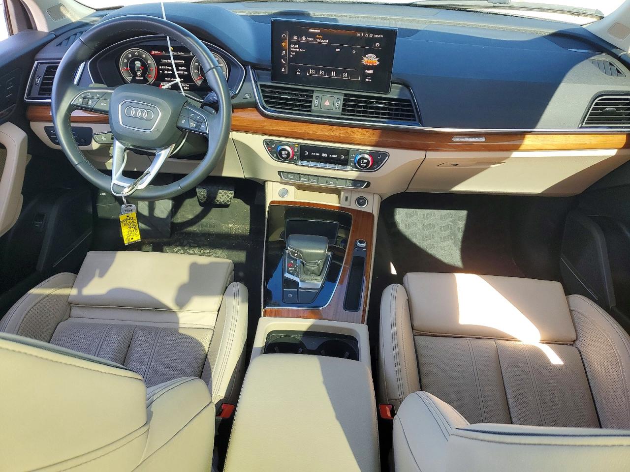Audi Q5 Premium Plus 45