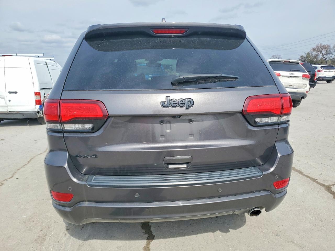 Jeep Grand Cherokee Laredo