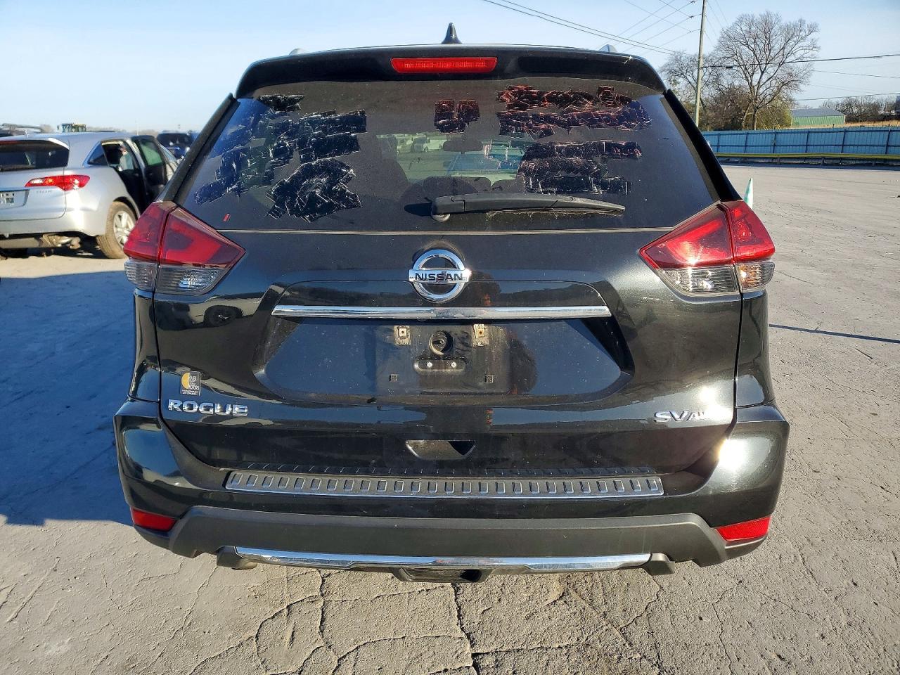 Nissan Rogue S