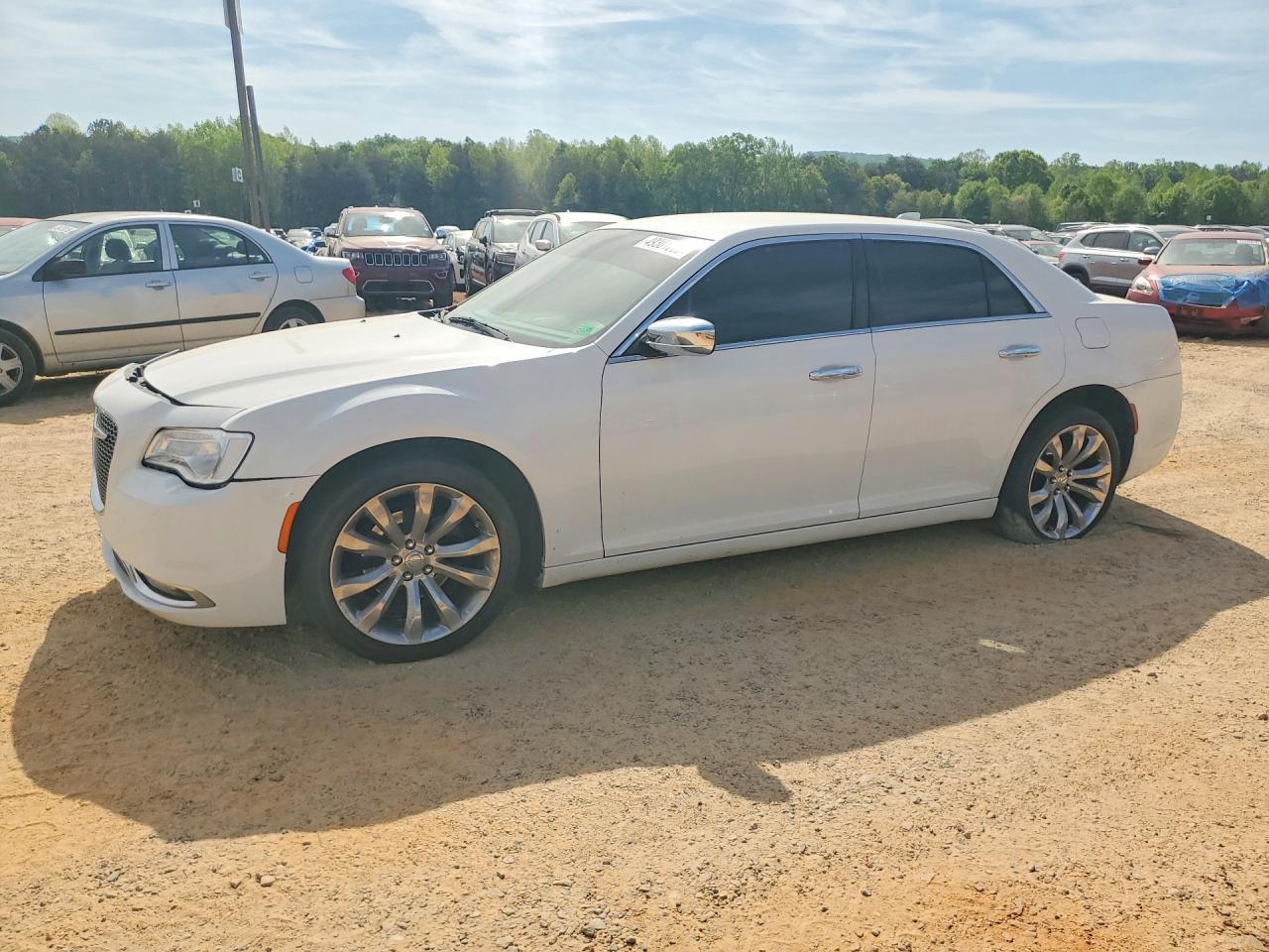 Salvage Chrysler 300 Image