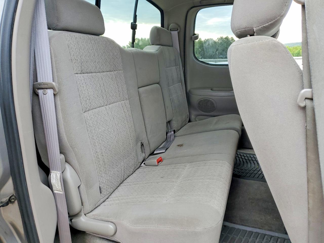 Toyota Tundra Access Cab Sr5