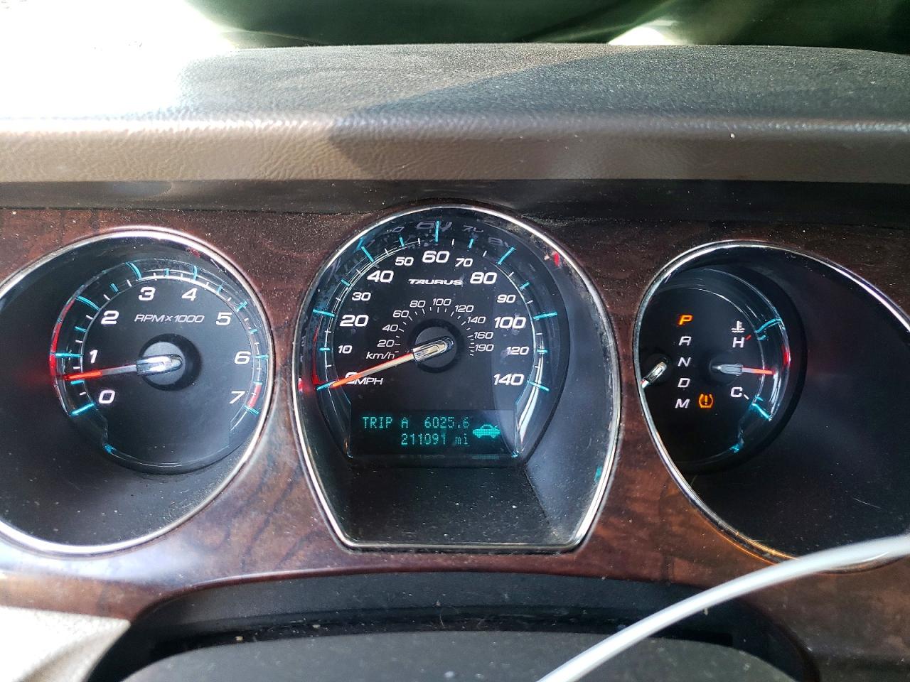 Ford Taurus Sel