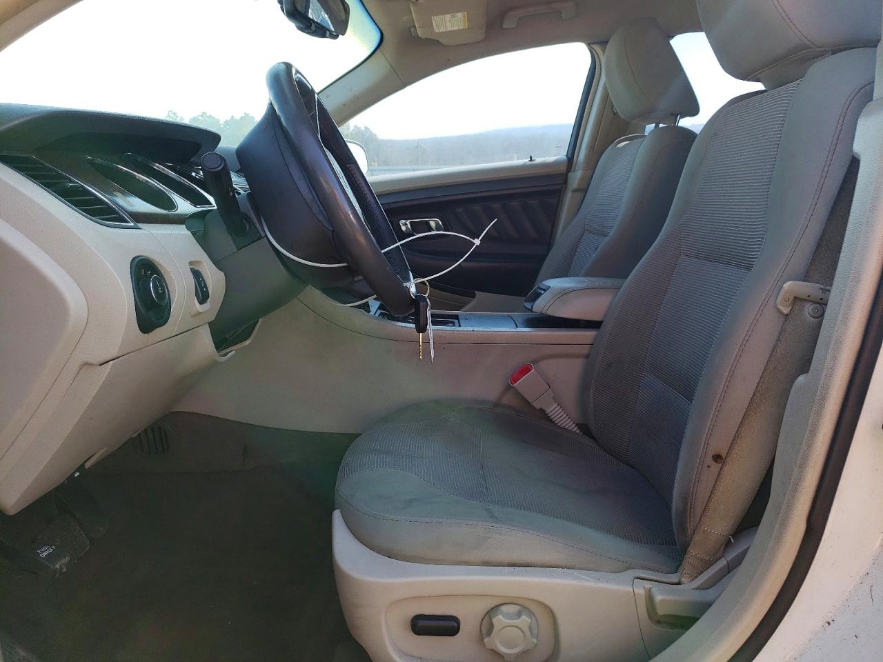 Ford Taurus Sel