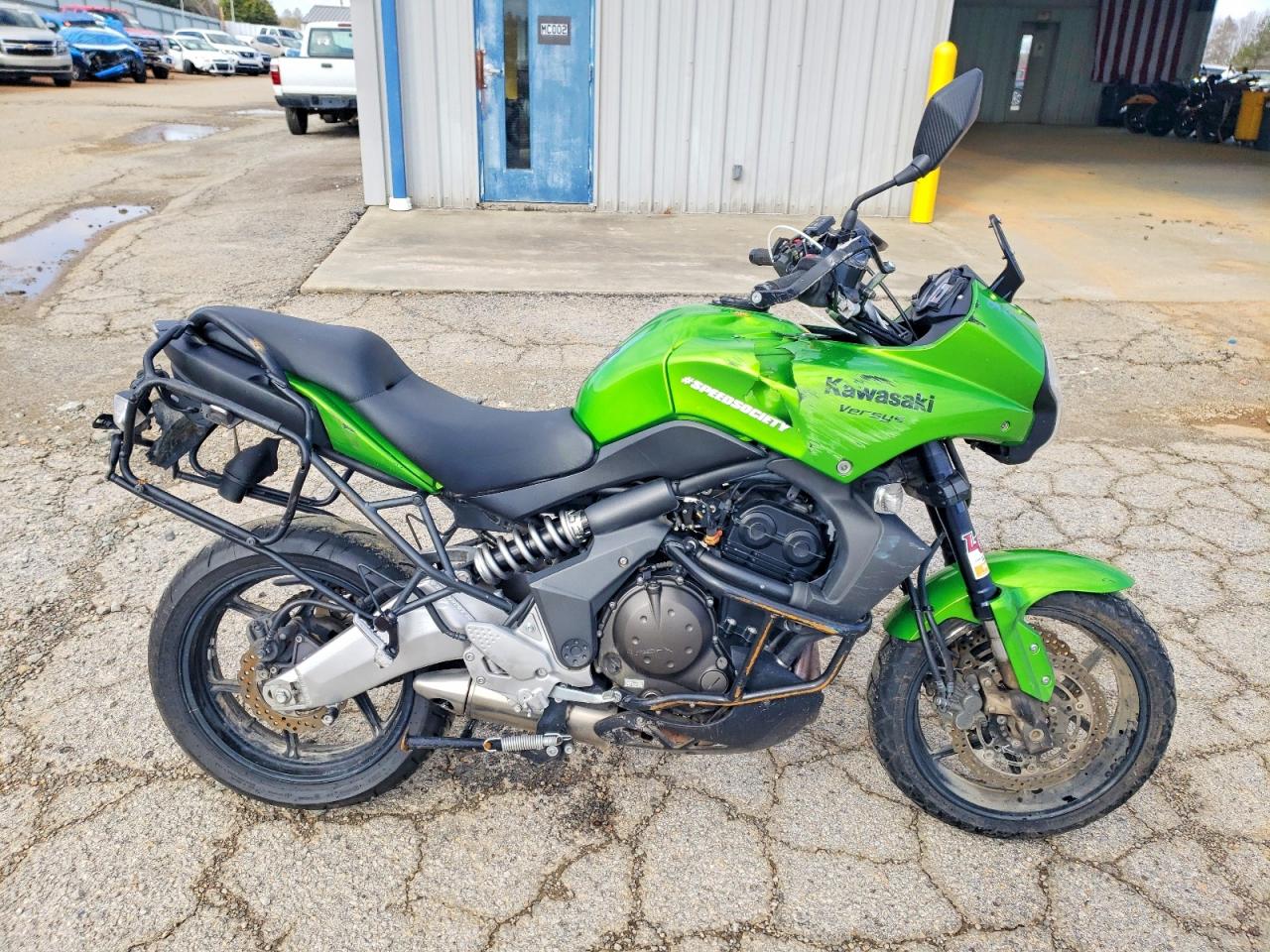 Salvage Kawasaki Le650 Image