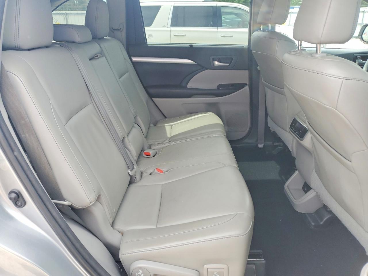 Toyota Highlander Xle