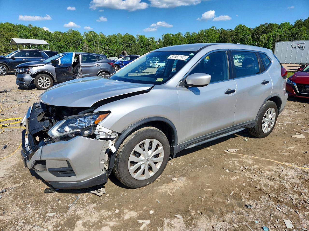 Salvage Nissan Rogue Image
