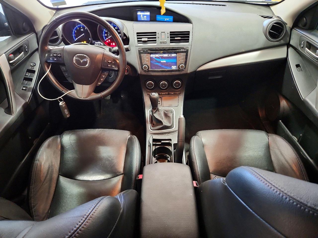 Mazda 3 I