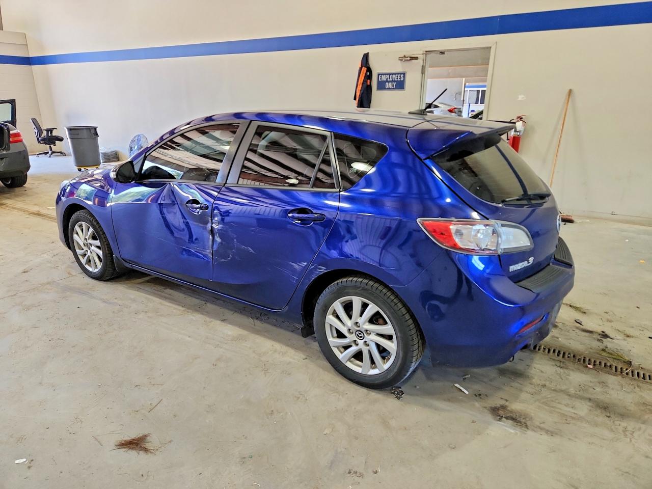 Mazda 3 I