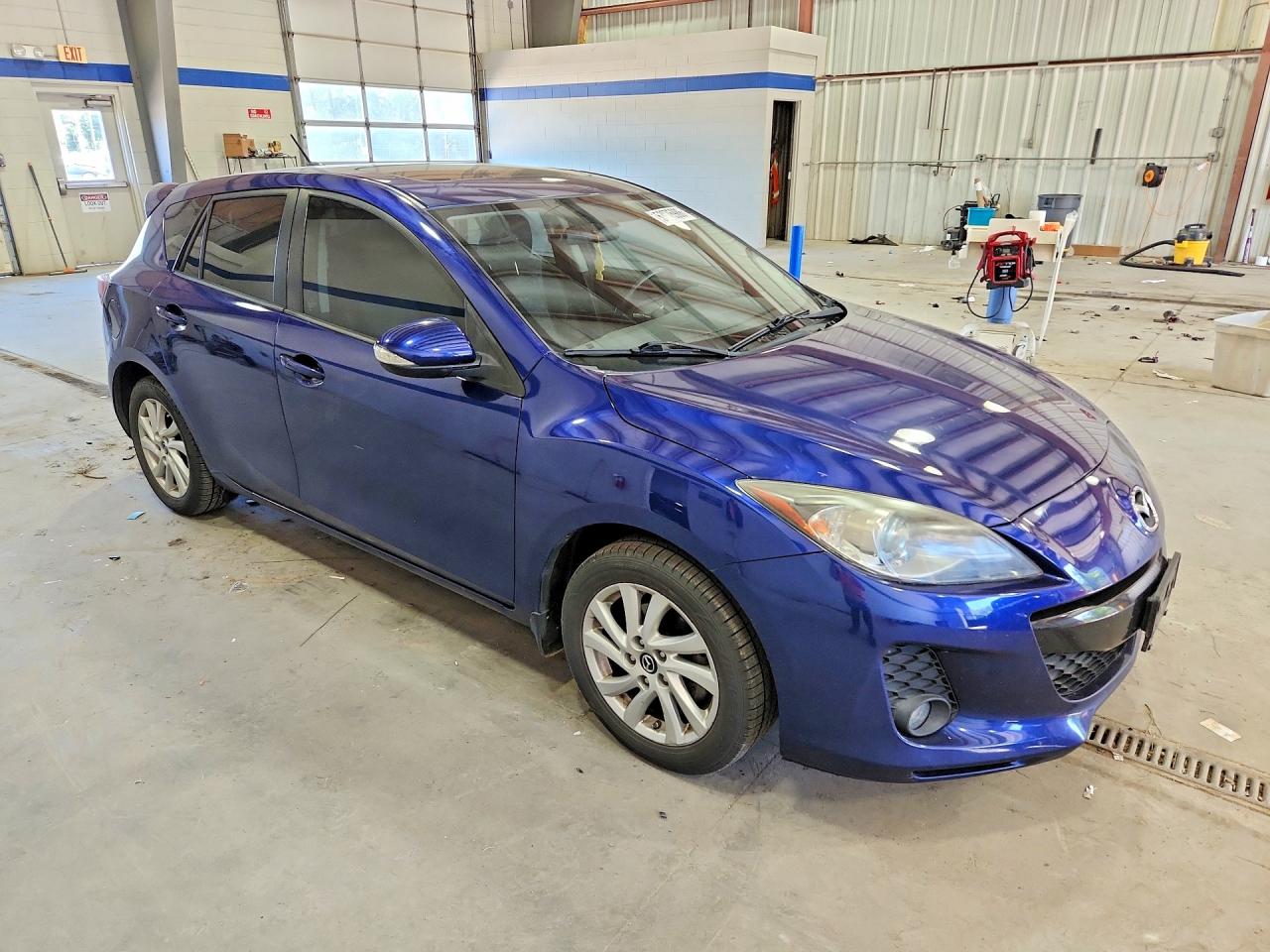 Mazda 3 I