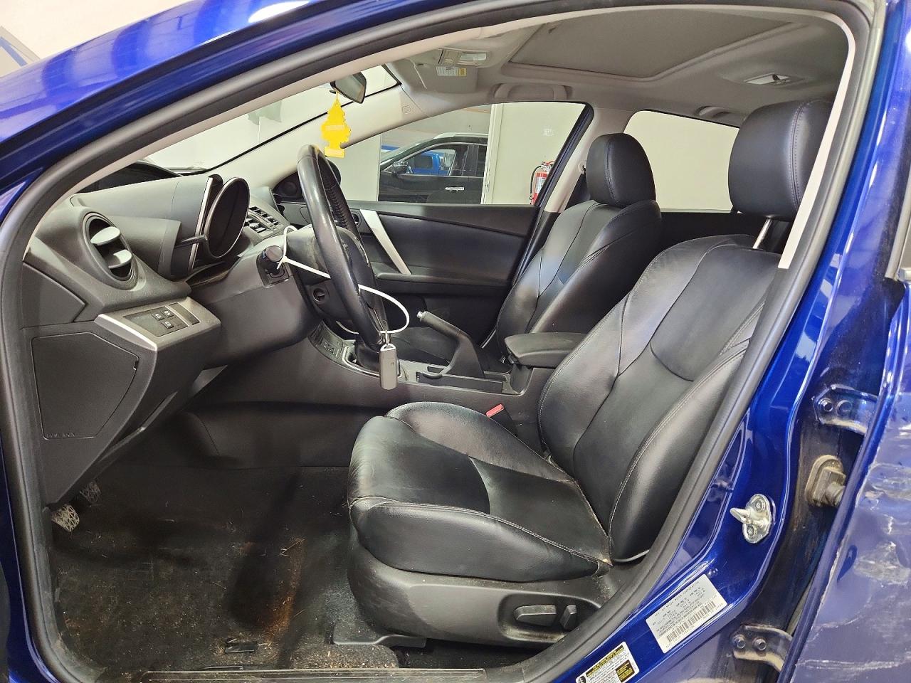 Mazda 3 I