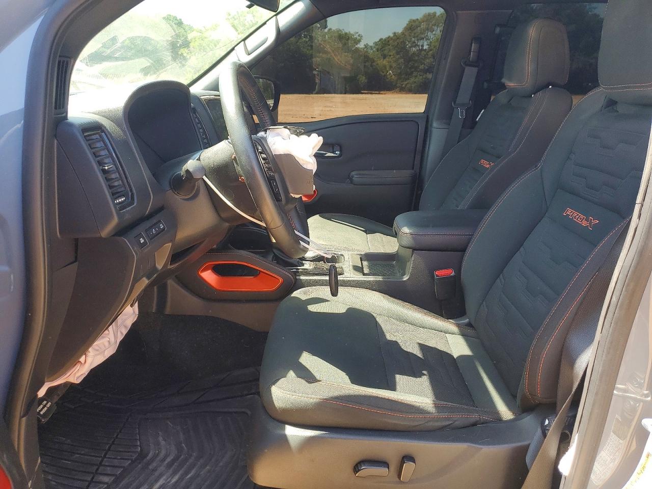Nissan Frontier Pro-x