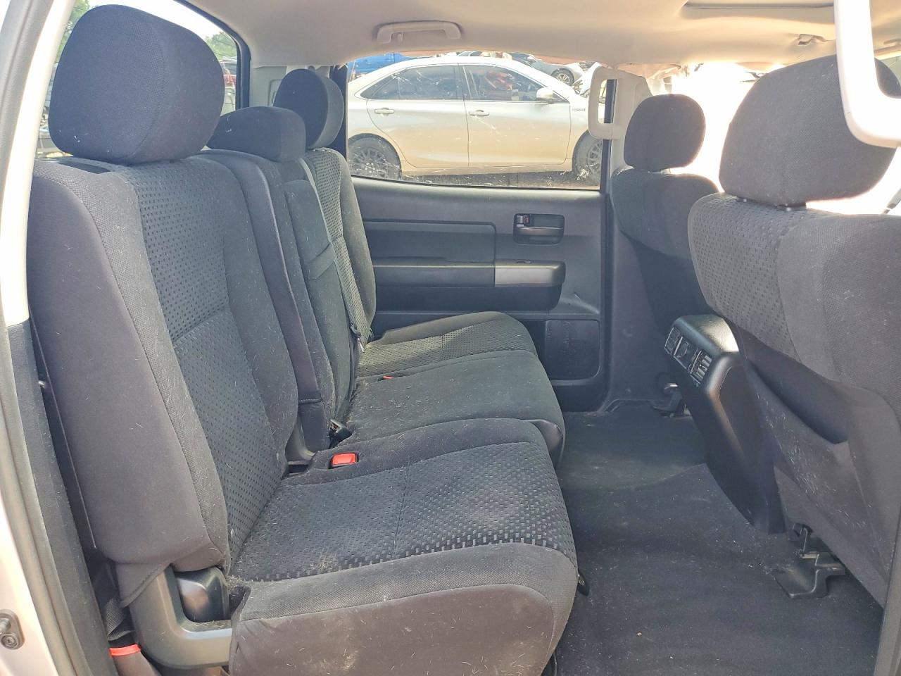 Toyota Tundra Crewmax Sr5